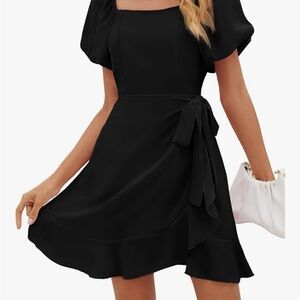 Elegant Black Dress with Bow Detail